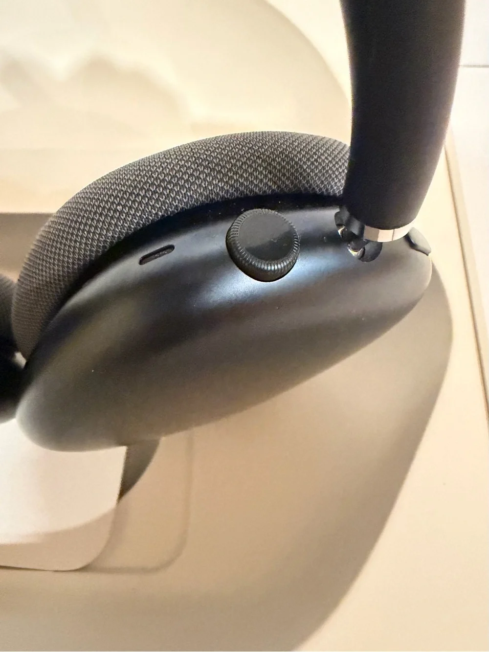 Apple AirPods Max Wireless Noise Cancelling Headphones USB-C
